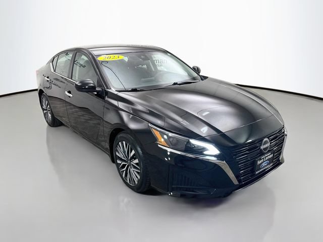 Used 2023 Nissan Altima 2.5 SV