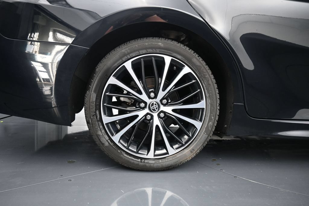 Used 2020 Toyota Camry SE w/ Audio Package FWD image 10