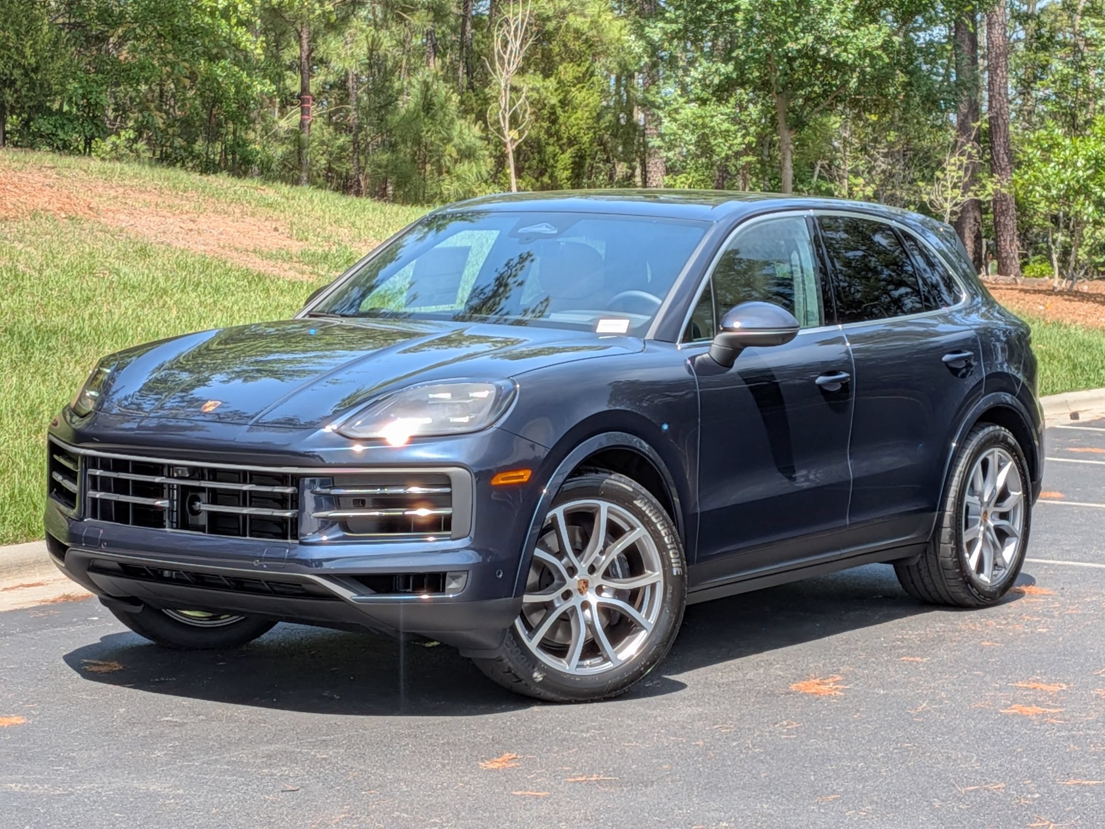 New 2026 Porsche Cayenne AWD/4WD image 1