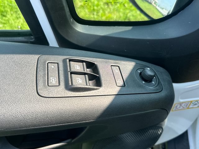 New 2026 RAM ProMaster 3500 w/ Crew Van Package FWD image 15