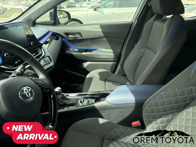 Used 2022 Toyota C-HR XLE FWD image 15
