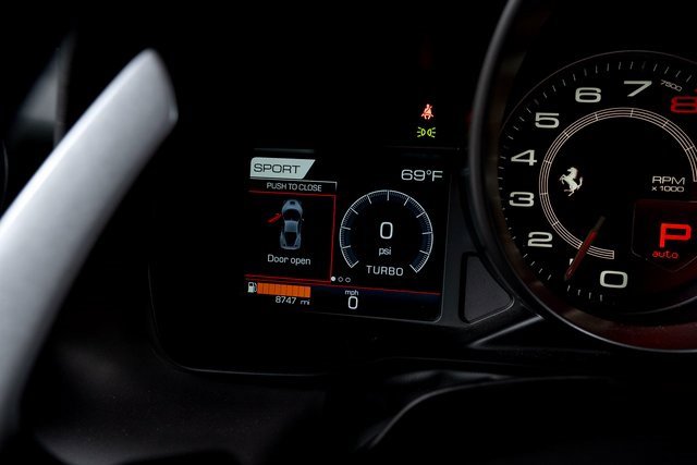 Used 2020 Ferrari F8 Tributo image 29