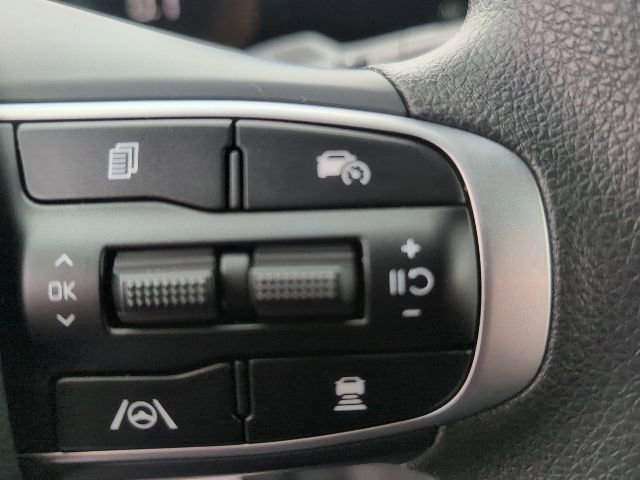 Used 2026 Kia K5 LXS FWD image 27