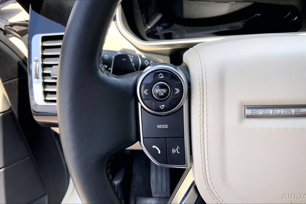 Used 2017 Land Rover Range Rover Supercharged AWD/4WD image 11