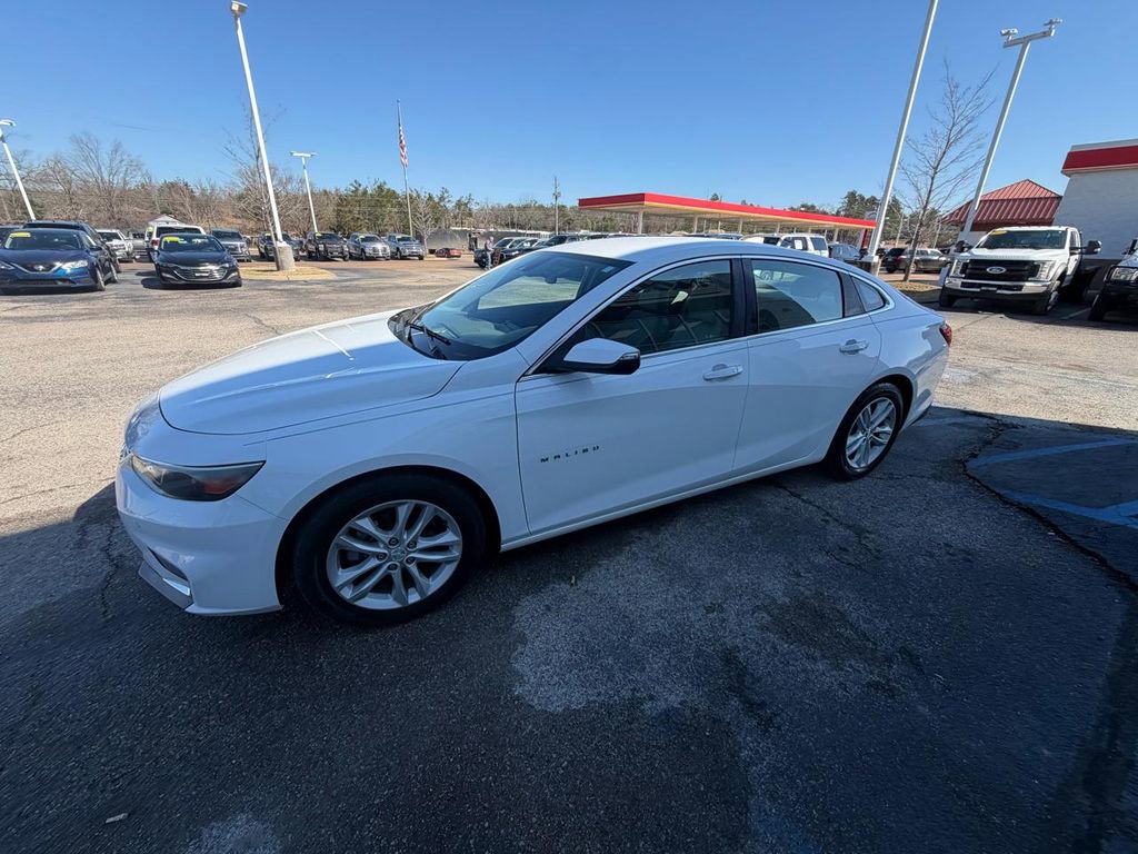 Used 2016 Chevrolet Malibu LT w/ Leather Package FWD image 3