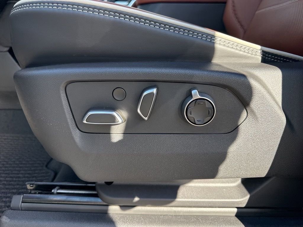 New 2026 GMC Sierra 1500 Denali Ultimate AWD/4WD image 11