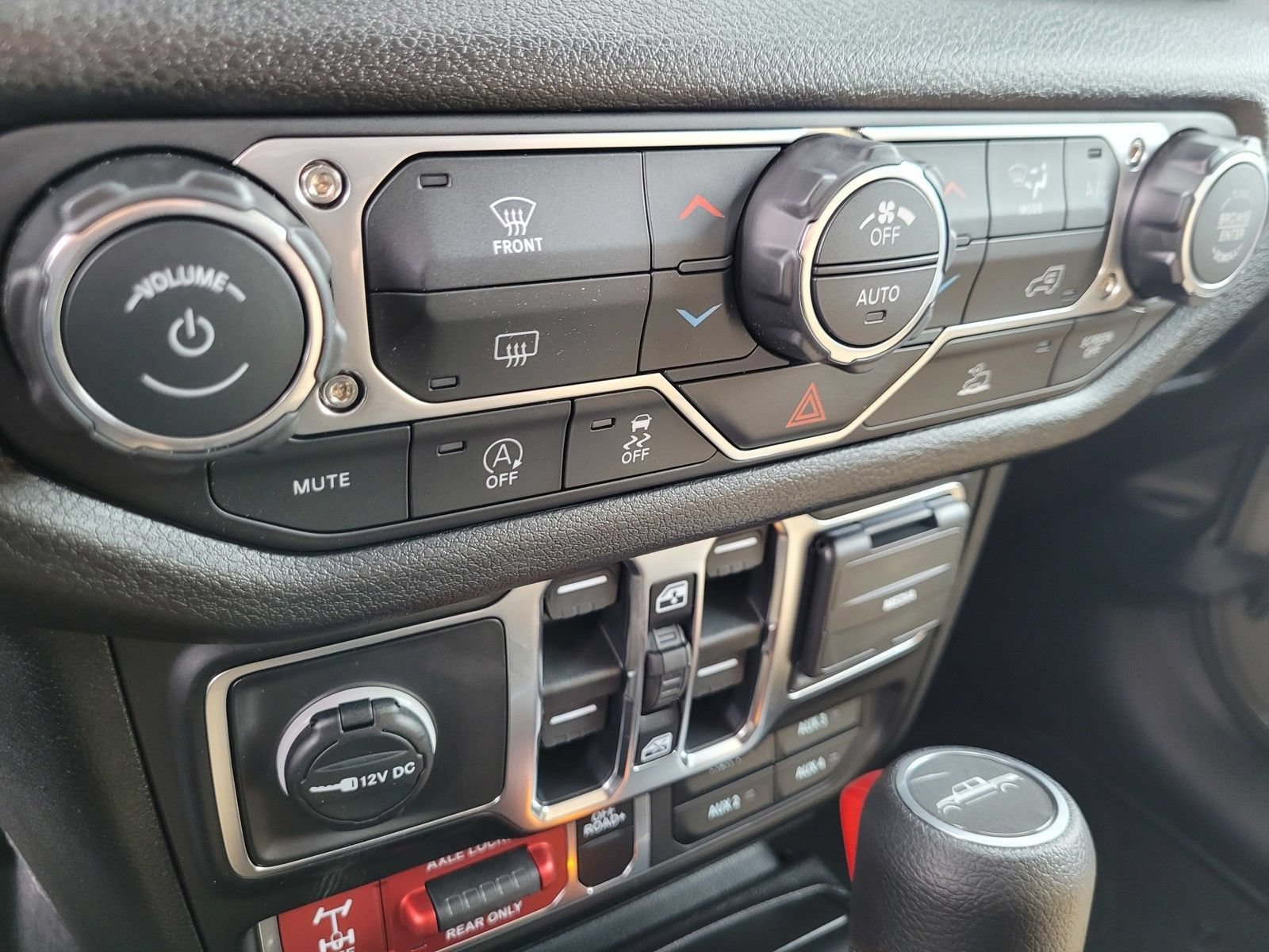 New 2026 Jeep Gladiator Willys AWD/4WD image 15