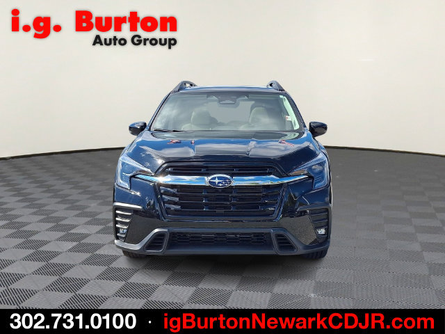 Used 2024 Subaru Ascent Limited w/ Technology Package AWD/4WD image 2
