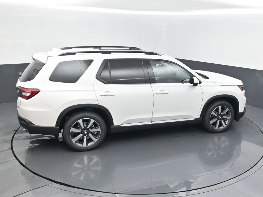New 2025 Honda Pilot Touring image 24