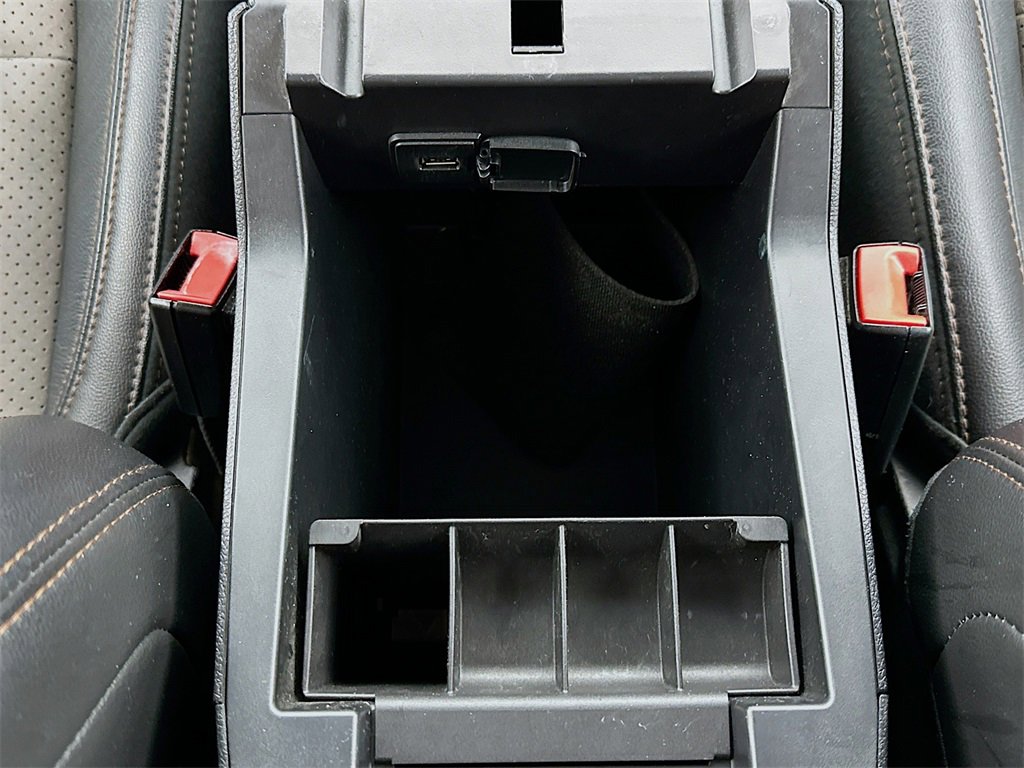 Used 2017 Ford Explorer XLT w/ Equipment Group 202A image 22