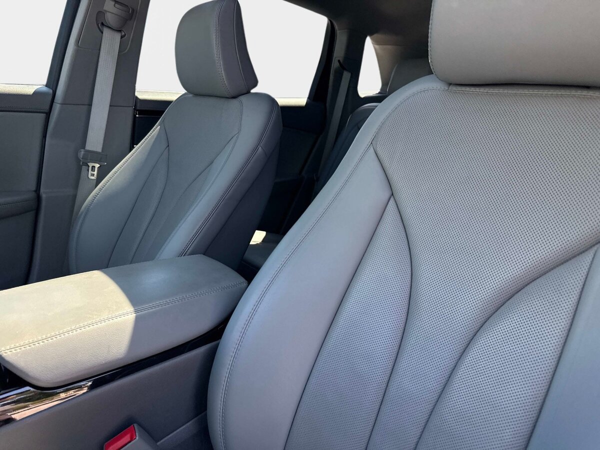 Used 2023 Lincoln Nautilus Reserve FWD image 22