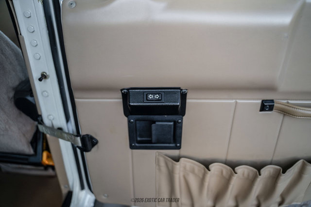 Used 1994 HUMMER H1 4-Door Hard Top AWD/4WD image 32