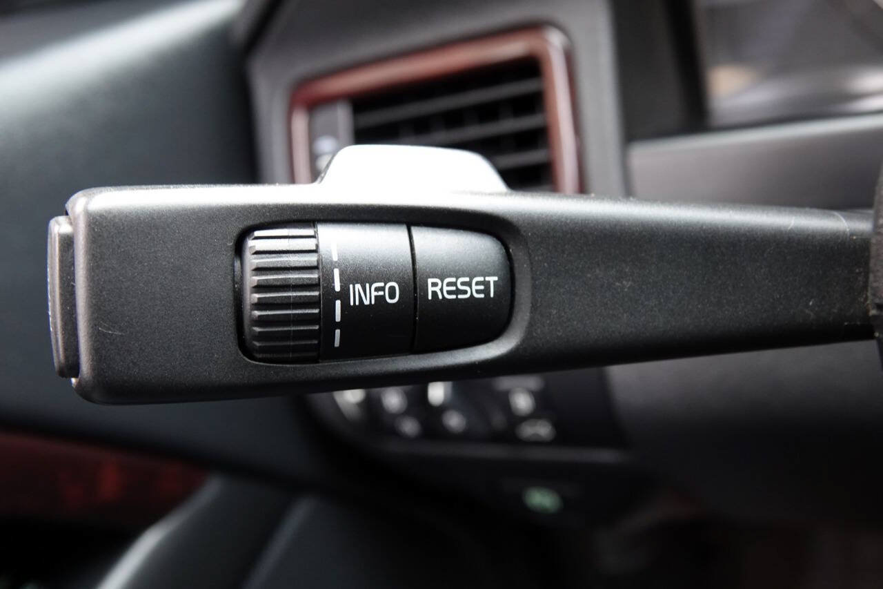 Used 2008 Volvo XC70 3.2 AWD/4WD image 93