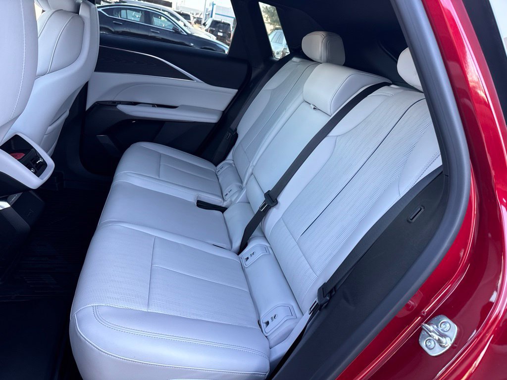 Used 2024 Cadillac Lyriq Sport w/ LPO, Floor Liner Package AWD/4WD image 6