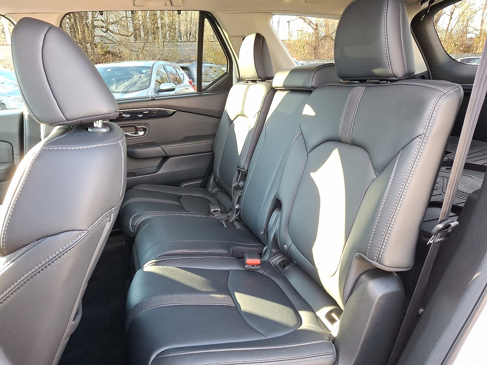 Certified 2025 Honda Pilot EX-L image 9