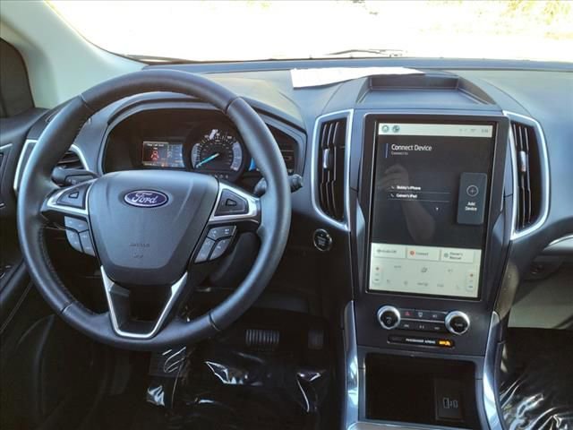 Used 2024 Ford Edge Titanium AWD/4WD image 10