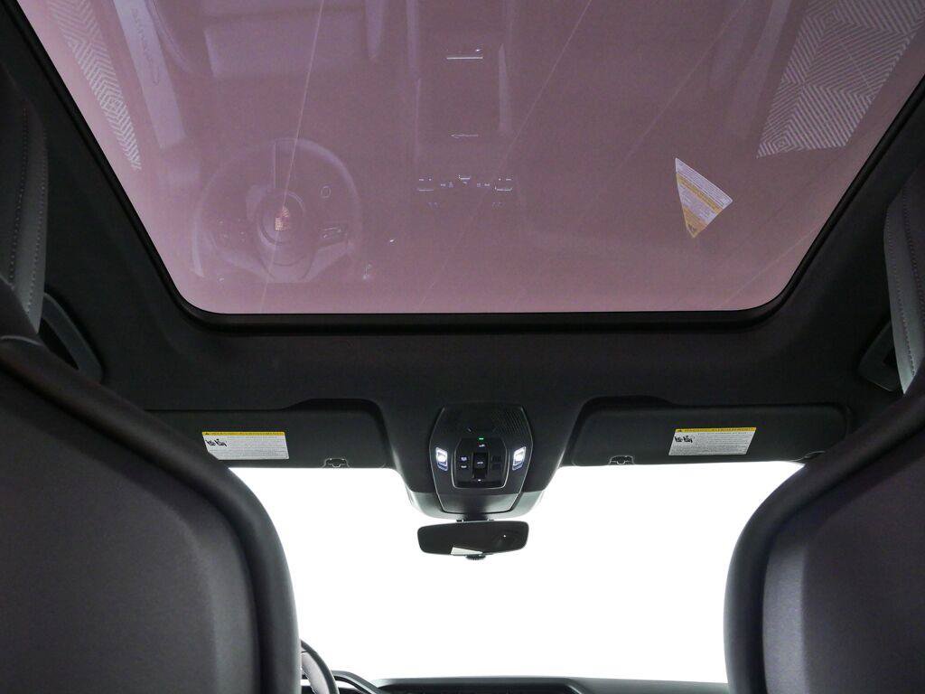 New 2026 Porsche Cayenne Electric AWD/4WD image 20