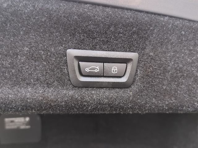 Used 2025 BMW 330i Sedan image 26