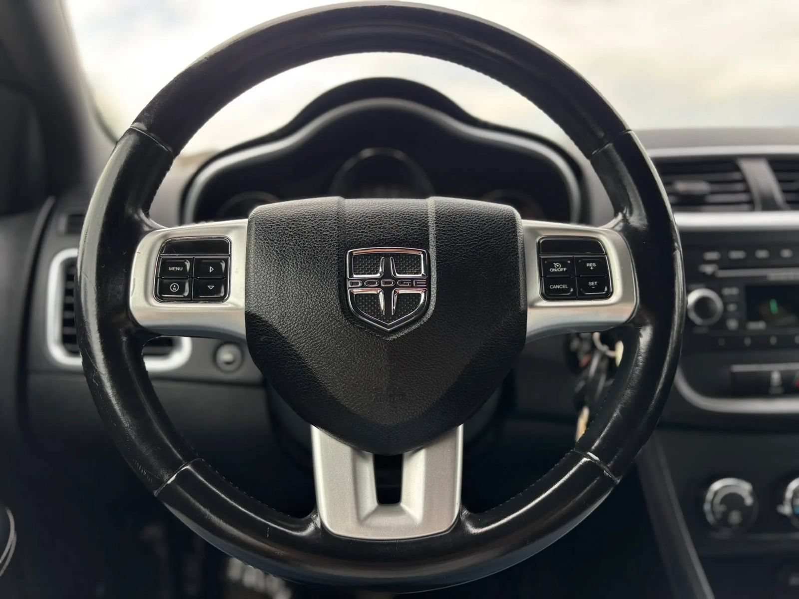 Used 2012 Dodge Avenger SXT FWD image 11