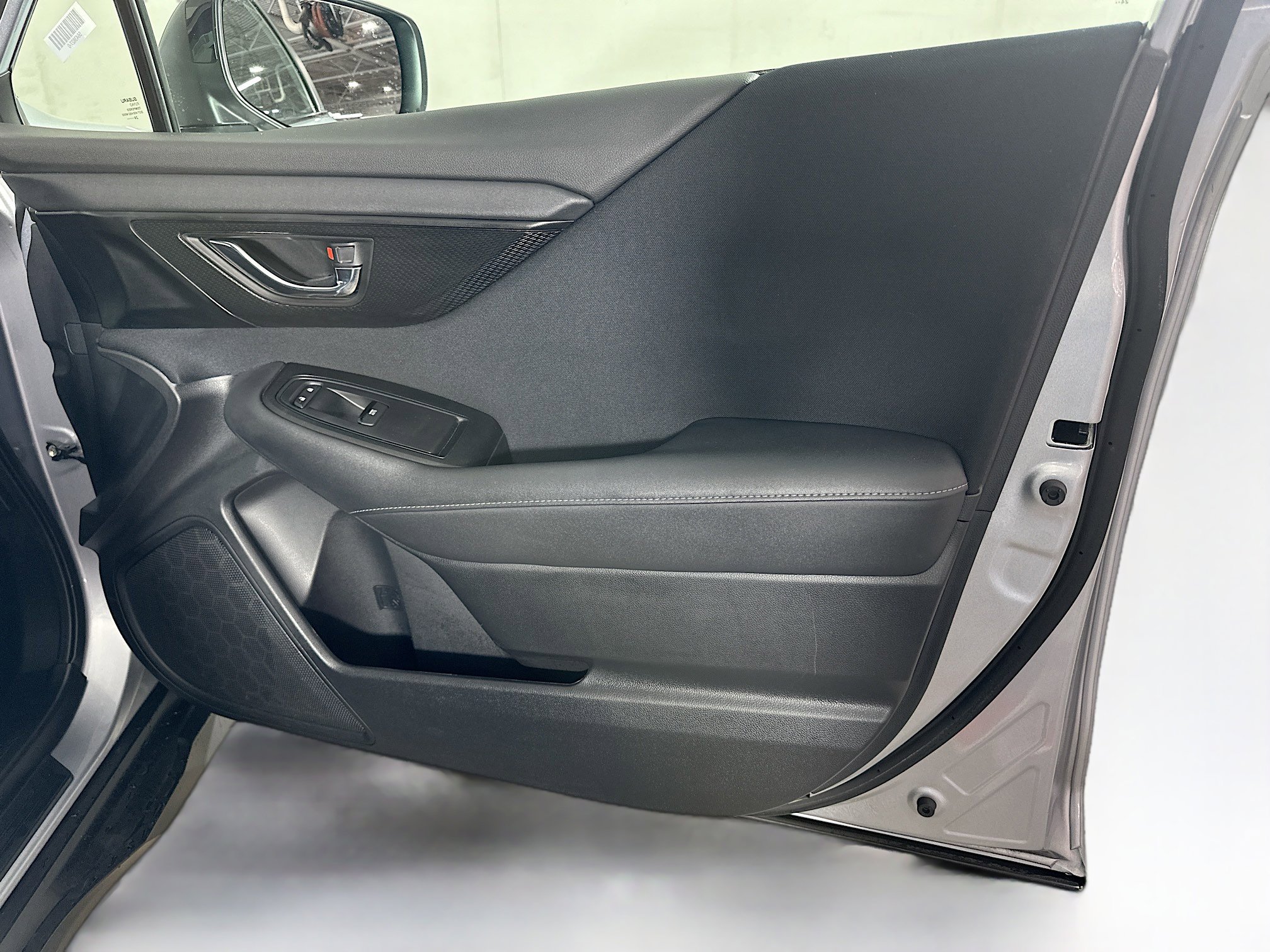 Used 2025 Subaru Outback Premium AWD/4WD image 32