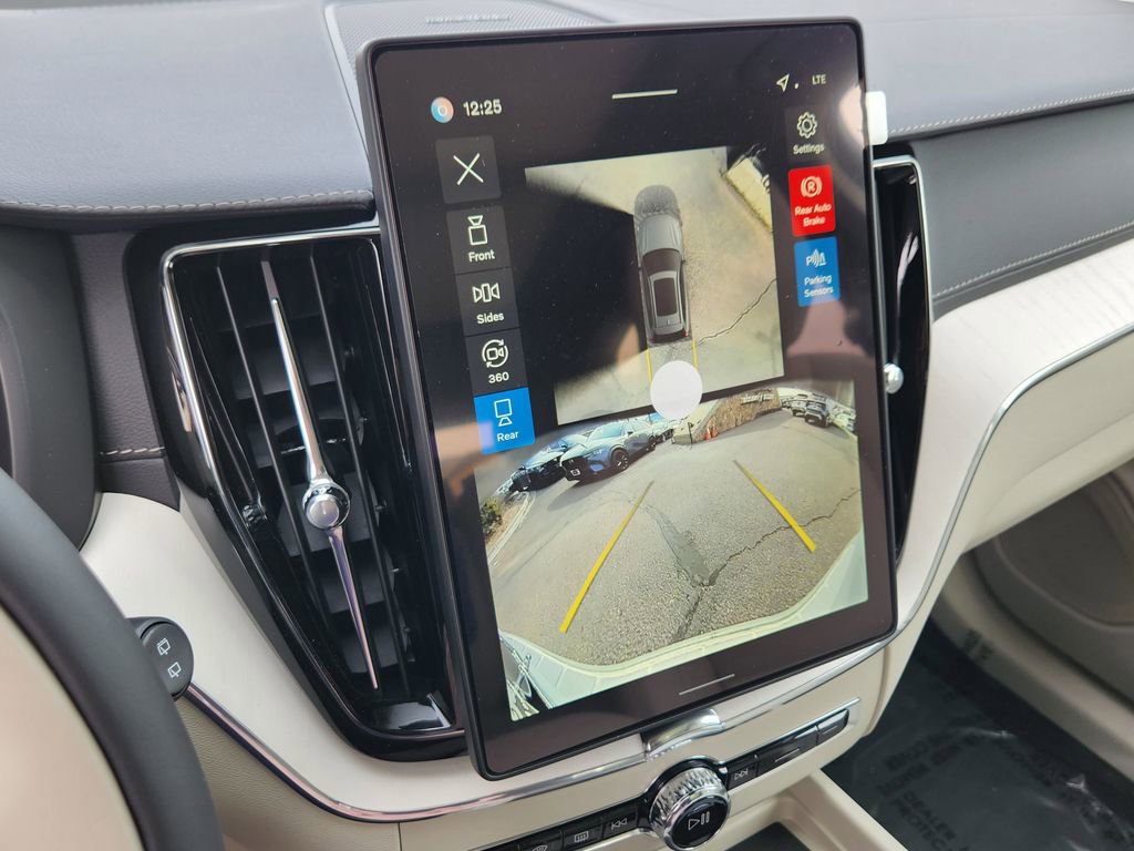 New 2026 Volvo XC60 B5 Ultra w/ Protection Package Premier image 8