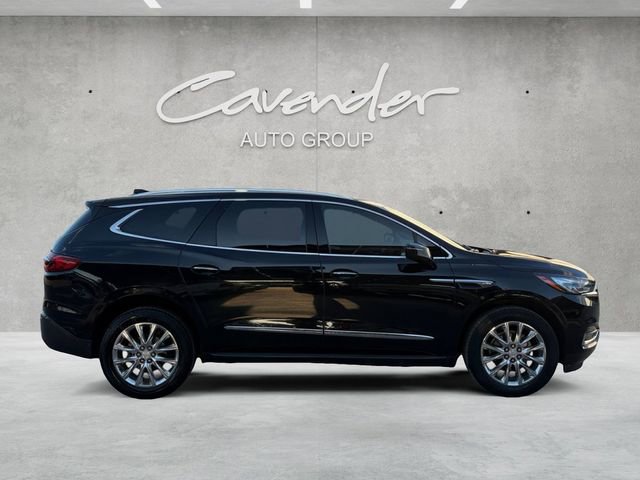 Used 2019 Buick Enclave Essence w/ LPO, Luxury Package FWD image 17
