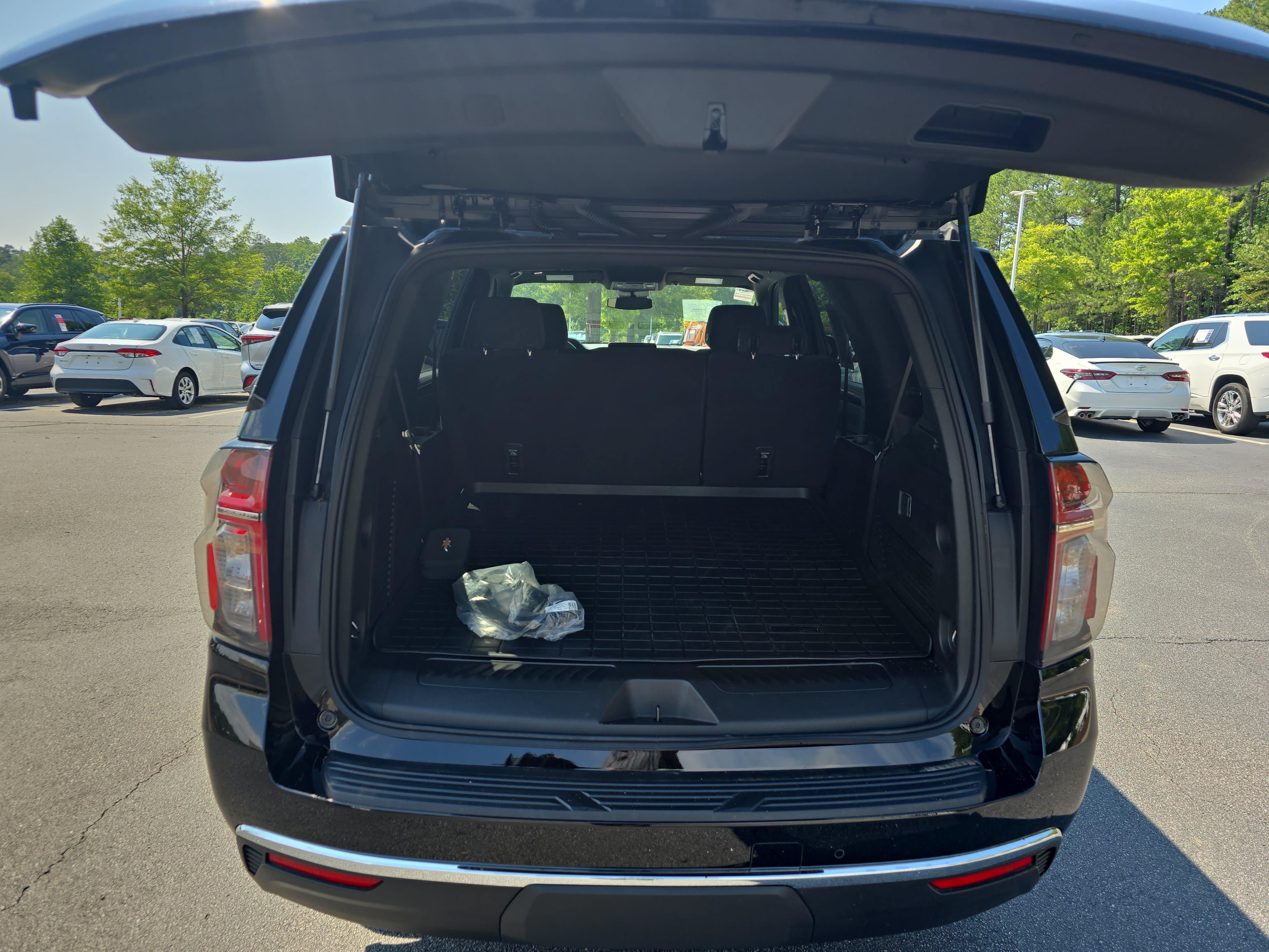 Used 2024 Chevrolet Tahoe LS w/ Driver Alert Package AWD/4WD image 13