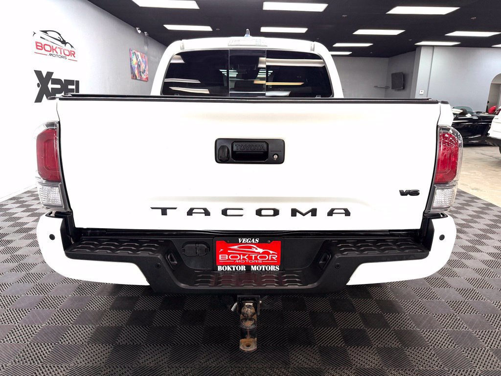 Used 2020 Toyota Tacoma TRD Sport w/ Technology Package AWD/4WD image 12