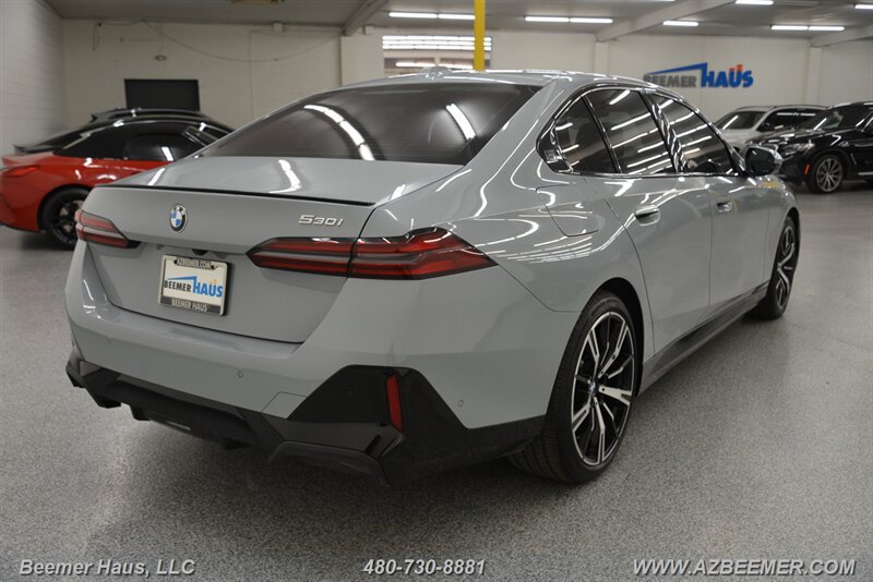Used 2026 BMW 530i w/ M Sport Package RWD image 11
