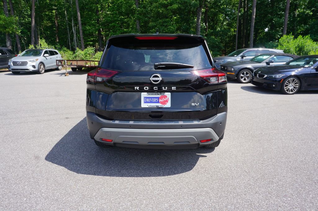 Used 2023 Nissan Rogue SV FWD image 19