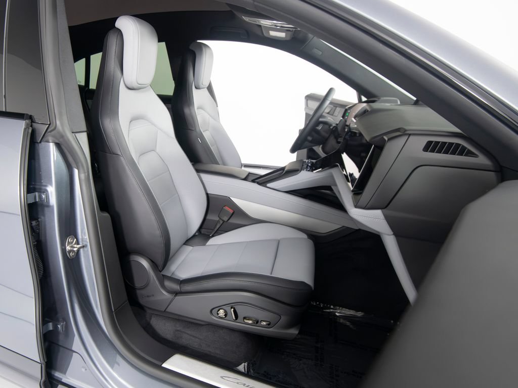 New 2026 Porsche Cayenne Electric Coupe AWD/4WD image 41