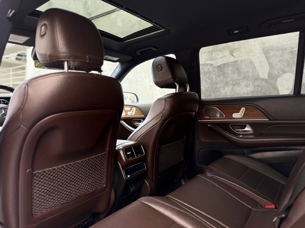 Used 2021 Mercedes-Benz GLS 450 4MATIC image 23