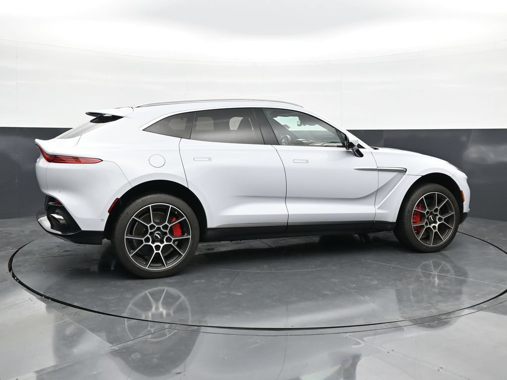 Used 2021 Aston Martin DBX AWD/4WD image 10