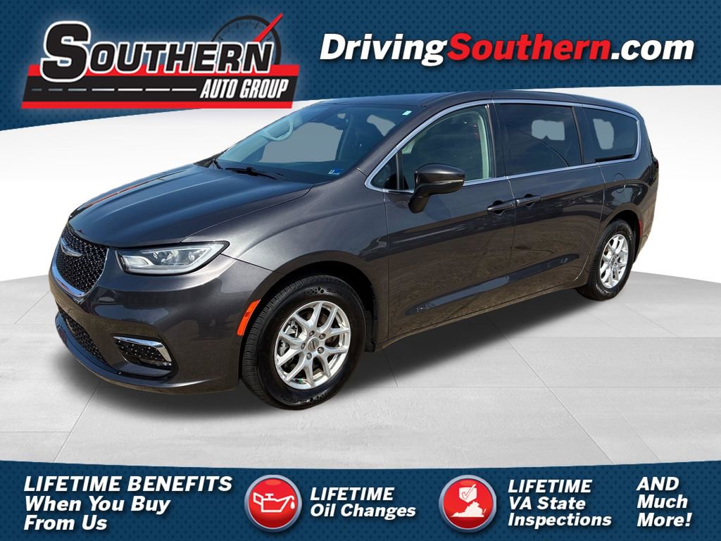 Used 2023 Chrysler Pacifica Touring-L