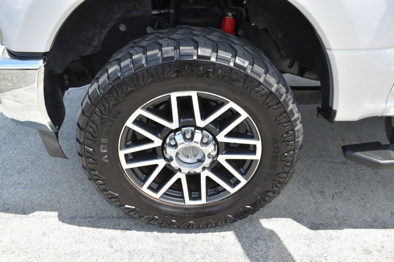 Used 2017 Ford F250 Lariat w/ Lariat Value Package AWD/4WD image 32