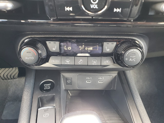 New 2026 Nissan Kicks SV w/ SV Premium Package AWD/4WD image 17