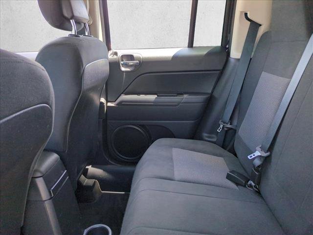 Used 2014 Jeep Patriot Latitude FWD image 16