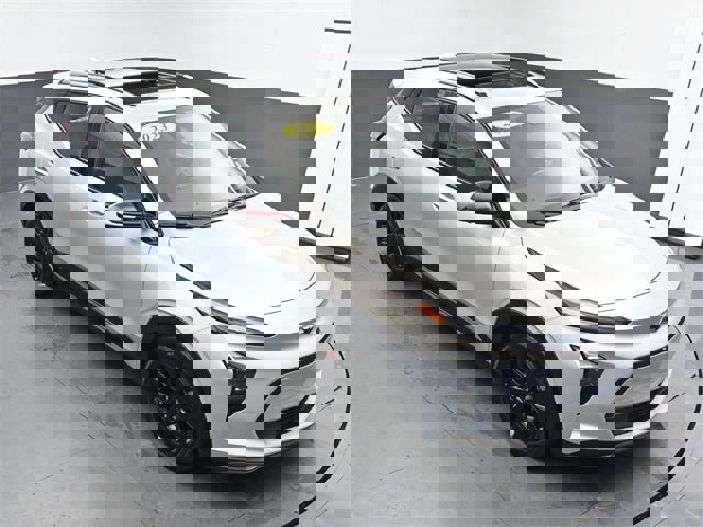 Used 2023 Chevrolet Bolt EUV Premier w/ Sun & Sound Package image 22