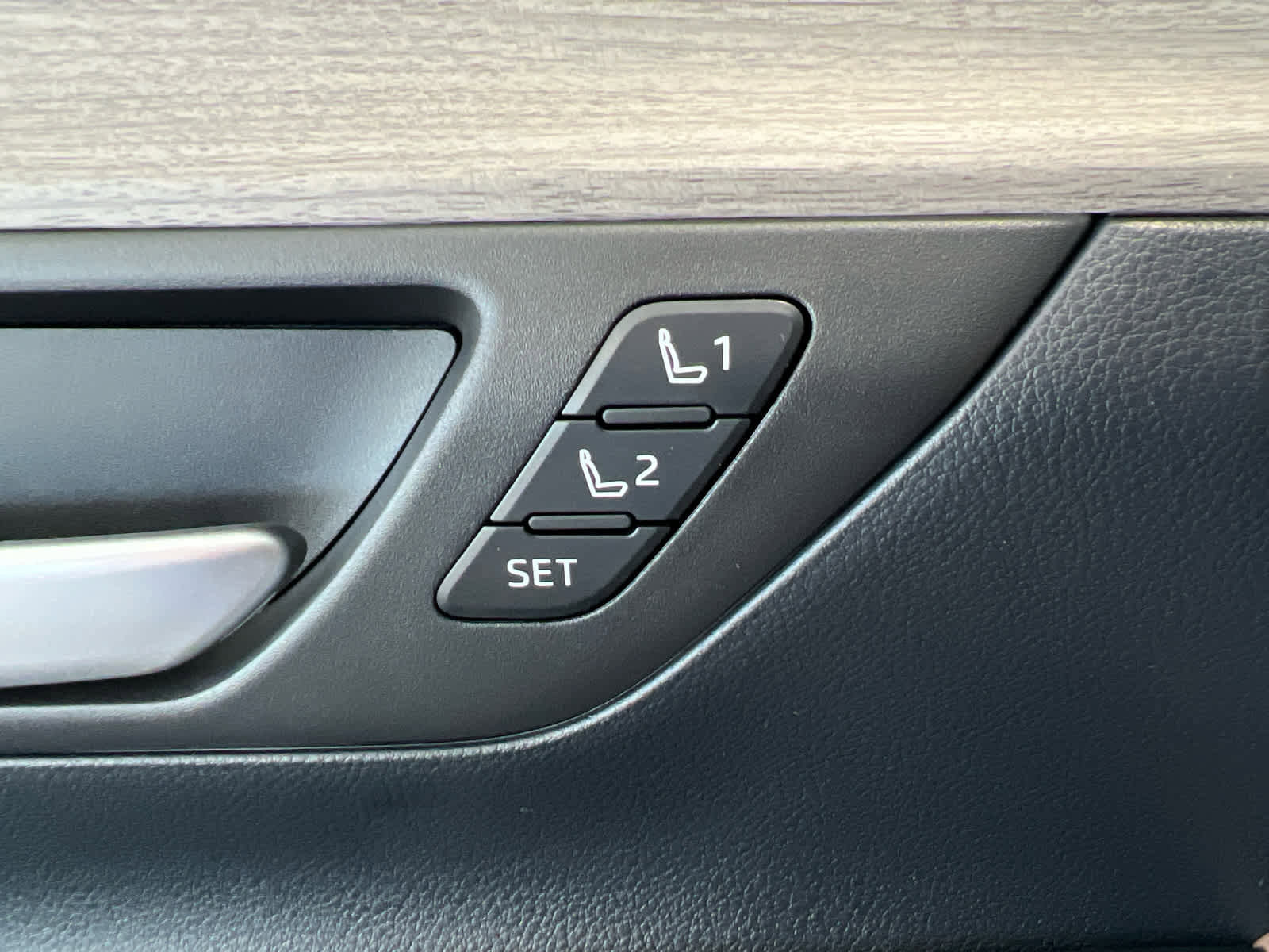 New 2026 Toyota Grand Highlander Platinum AWD/4WD image 18
