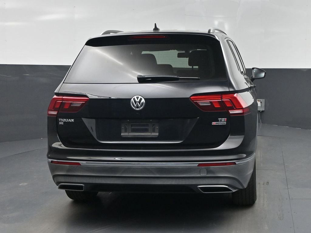Used 2018 Volkswagen Tiguan SE w/ Panoramic Sunroof Package AWD/4WD image 28