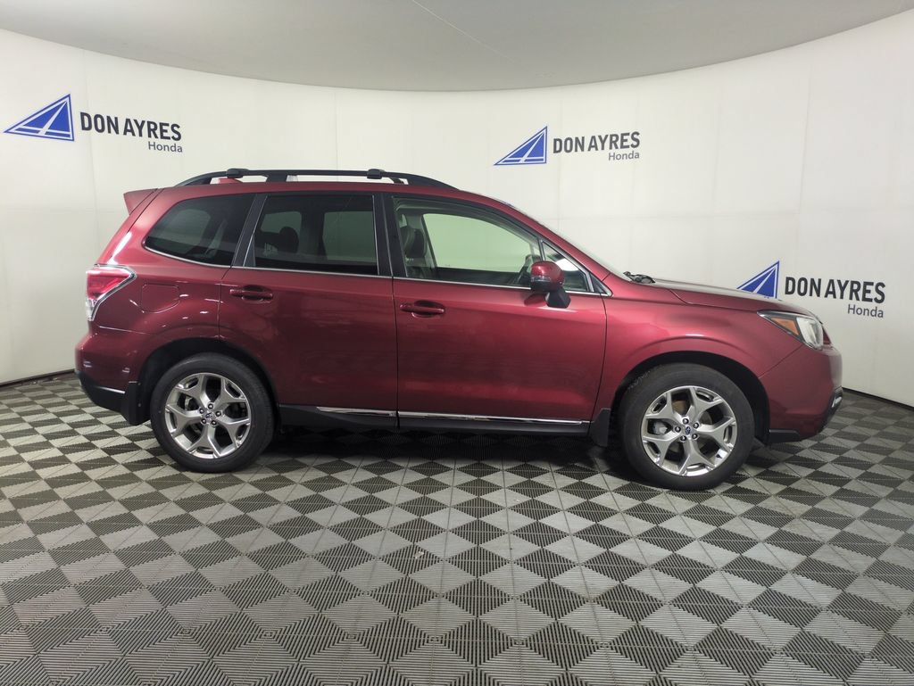 Used 2018 Subaru Forester 2.5i Touring AWD/4WD image 6