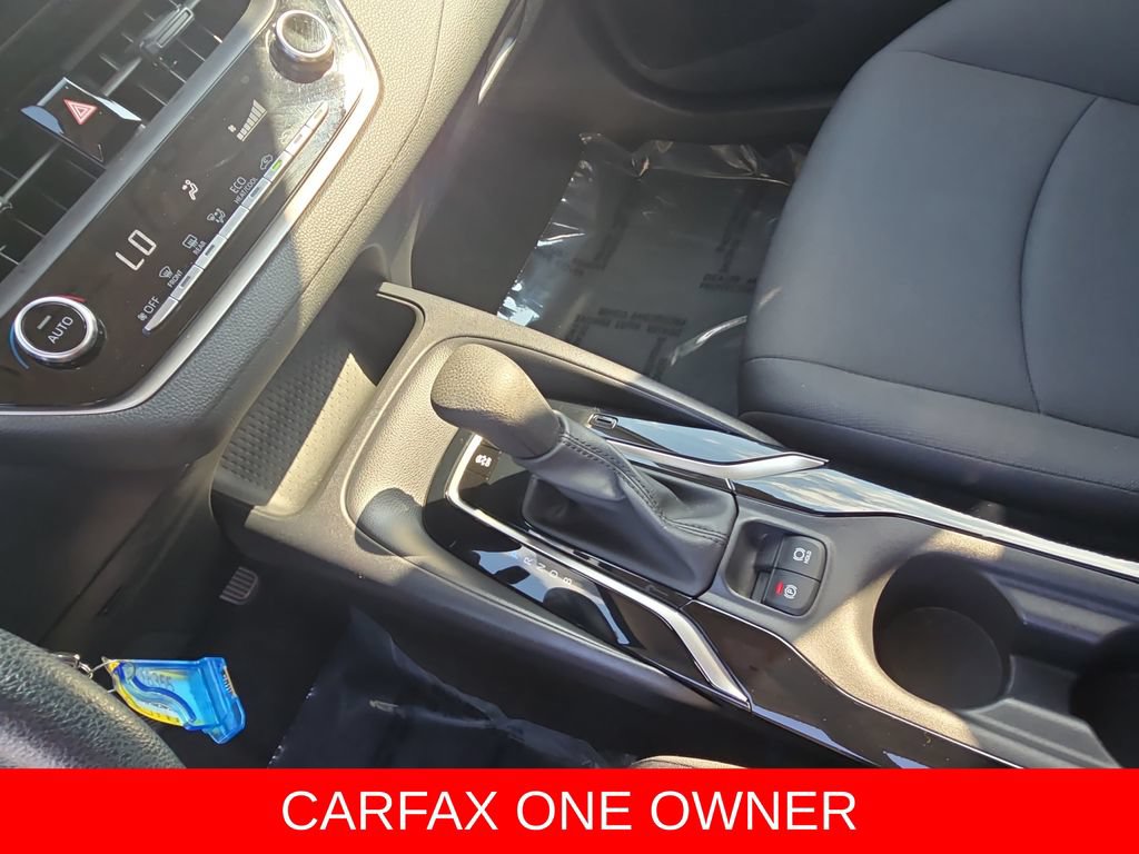 Used 2022 Toyota Corolla LE FWD image 25