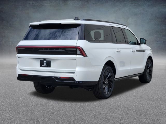New 2026 Lincoln Navigator L Reserve w/ Jet Appearance Package AWD/4WD image 7