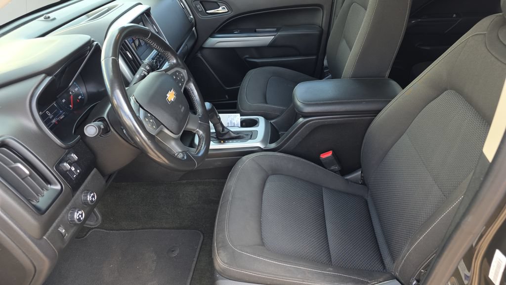 Used 2018 Chevrolet Colorado LT w/ LT Convenience Package AWD/4WD image 14
