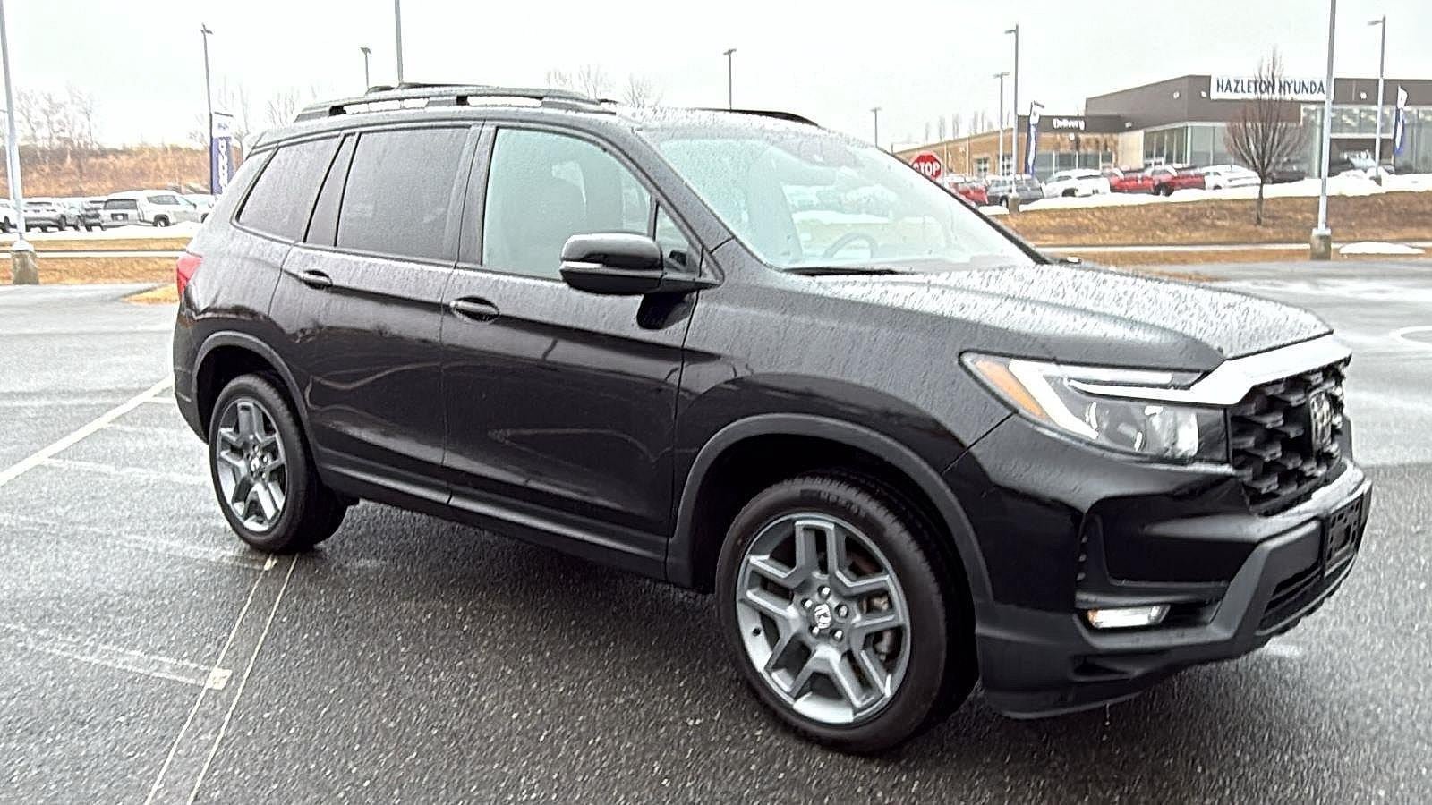 Used 2023 Honda Passport EX-L image 2