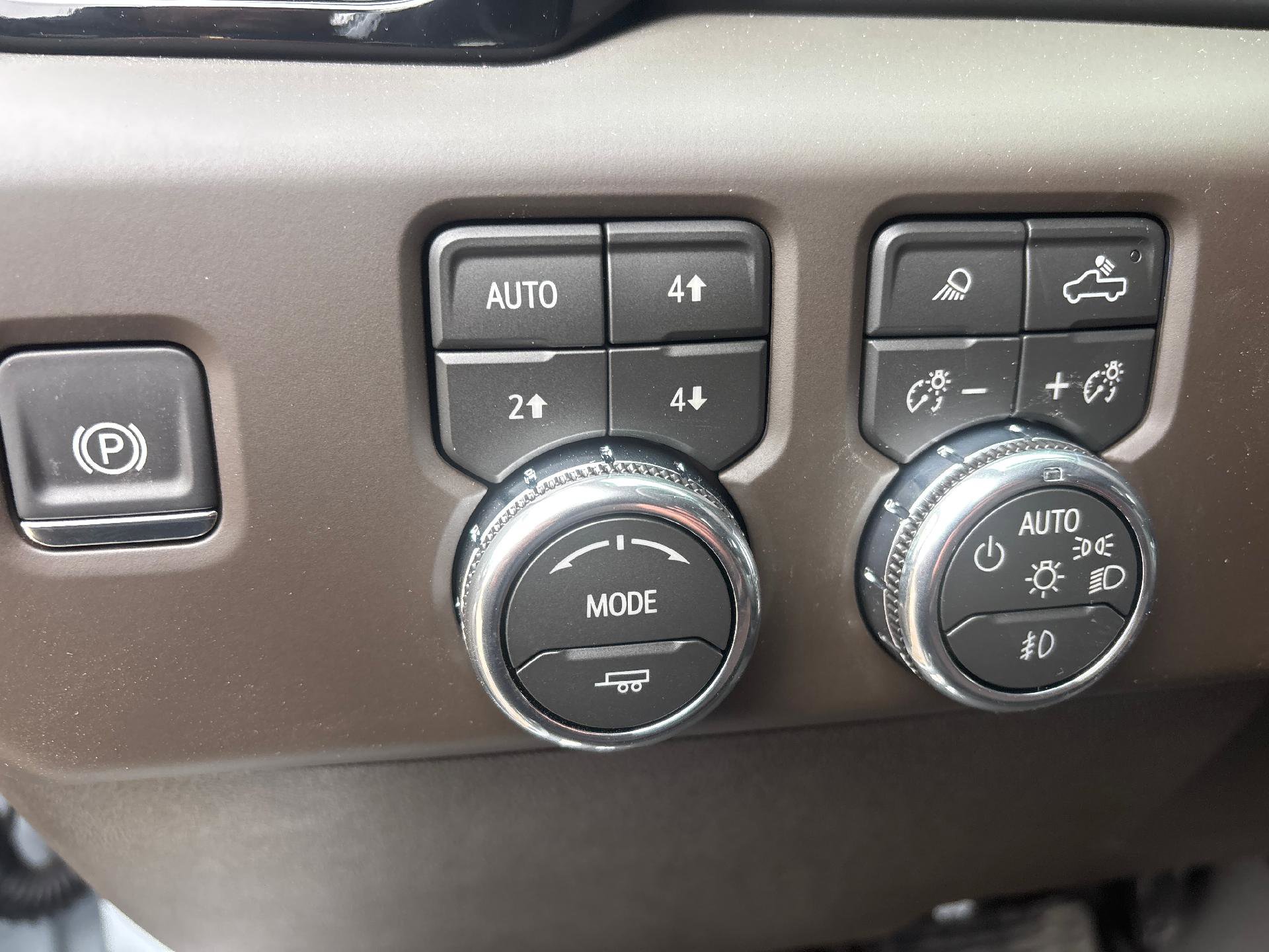 New 2026 GMC Sierra 3500 Denali w/ Technology Package image 17