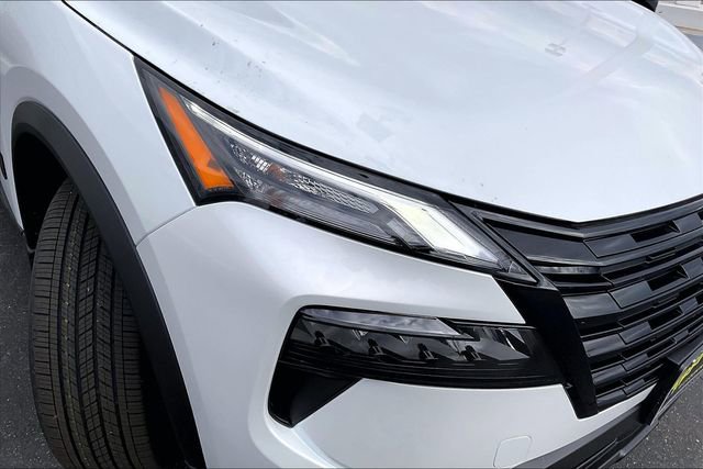 New 2026 Nissan Rogue SV image 10