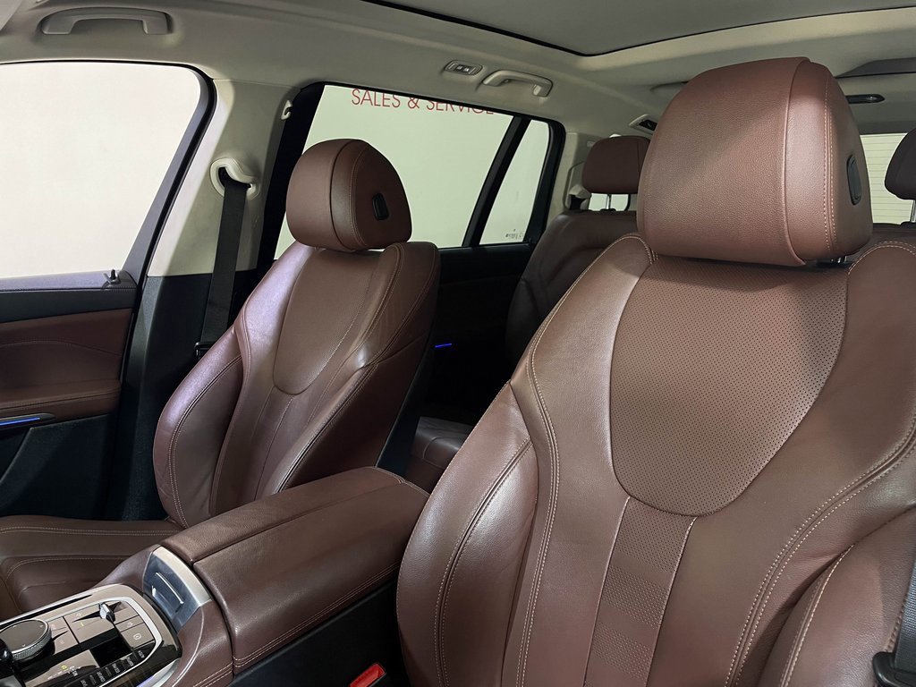 Used 2021 BMW X7 xDrive40i w/ Premium Package image 10