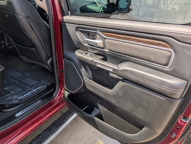 Used 2020 RAM 1500 Laramie AWD/4WD image 33