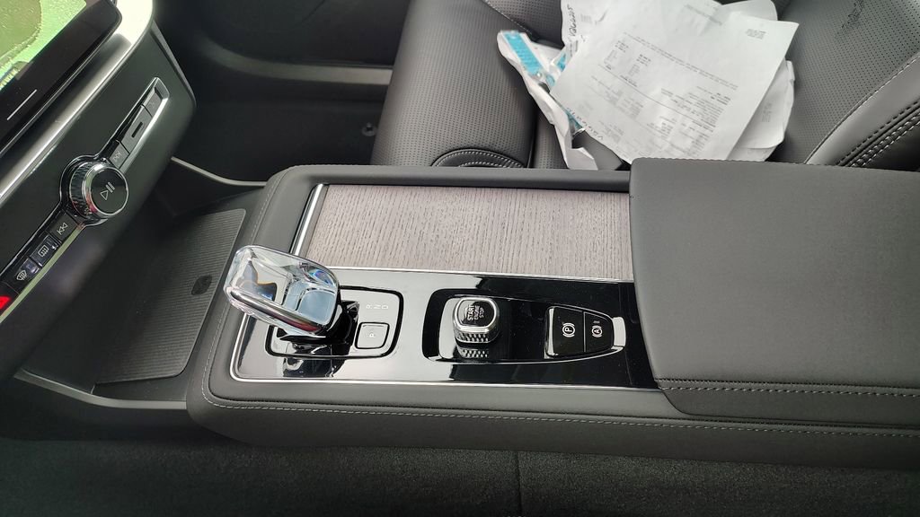 New 2026 Volvo XC90 B6 Ultra w/ Protection Package AWD/4WD image 23